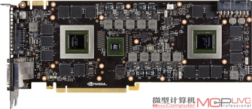 从PCB设计来看，GTX 690的PCB设计和布局基本沿袭了GTX 590的风格。连背板上的两排贴片电容元件位置都大致相当。不过由于单核心显存位宽的降低，所以GTX 690没有再使用双面布置显存的设计，只在PCB正面布置显存即可满足每核心256bit、2GB显存的需求。也因此，GTX 690背面取消了为显存散热设计的一体化散热片，当然也就没有了背板。