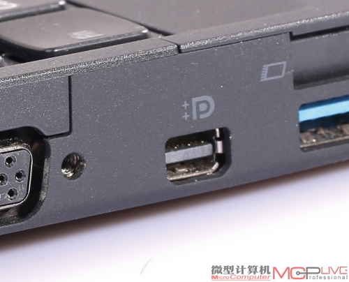 Mini DisplayPort接口用处不大，还不如换成HDMI接口。