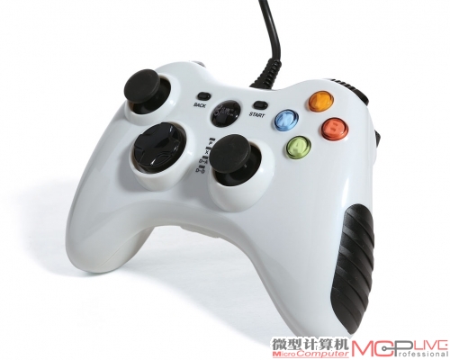 PC上的XBOX360游戏手柄 北通阿修罗SE