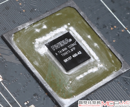 GTX 650采用了GK107核心，具备两组SMX。