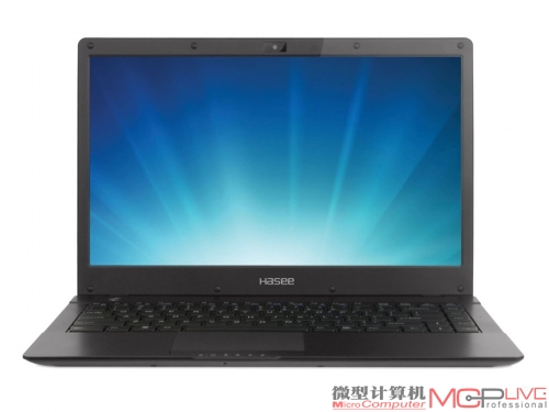 不仅价格低廉，配置也相对较高，Intel Core i5 3317U+4GB内存在性能方面占据一定优势。惠普在品牌上占据一定优势。