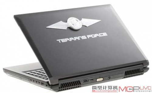 Terrans Force X511的配置相当强劲。其12999元的版本配置了16GB内存、1TB硬盘+60GB SSD以及GeForce GTX 670M。同时它也不乏专门针对游戏的设计。