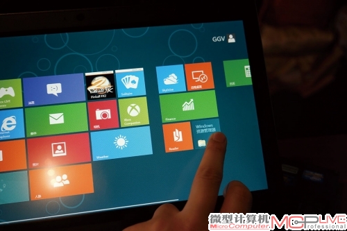 将Windows 8与触碰技术相结合使用，也许你会觉得这才是真正意义上的“笔记本电脑”。