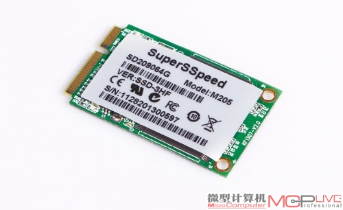 购买主板后，只需再花199元，便可获得一块性能较高的SuperSSpeed 64GBmSATA SSD，可大幅降低游戏载入时间。