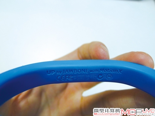 正规渠道买到的就是JAWBONE UP的第二代产品